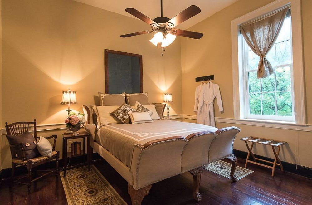 Braehead Manor Fredericksburg Exterior photo
