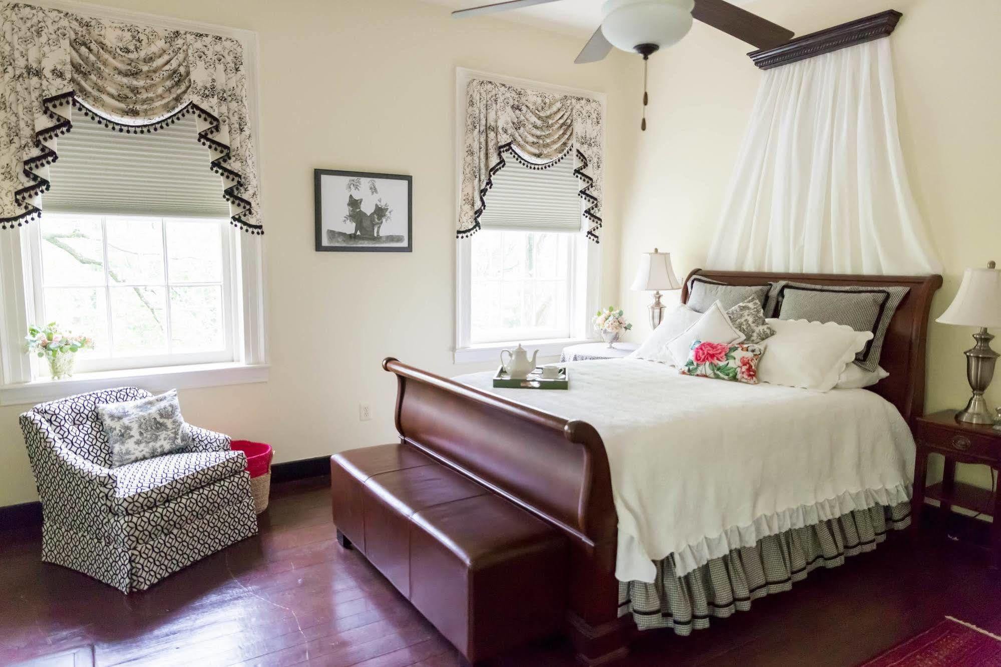 Braehead Manor Fredericksburg Exterior photo