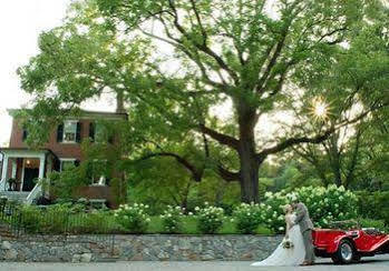 Braehead Manor Fredericksburg Exterior photo